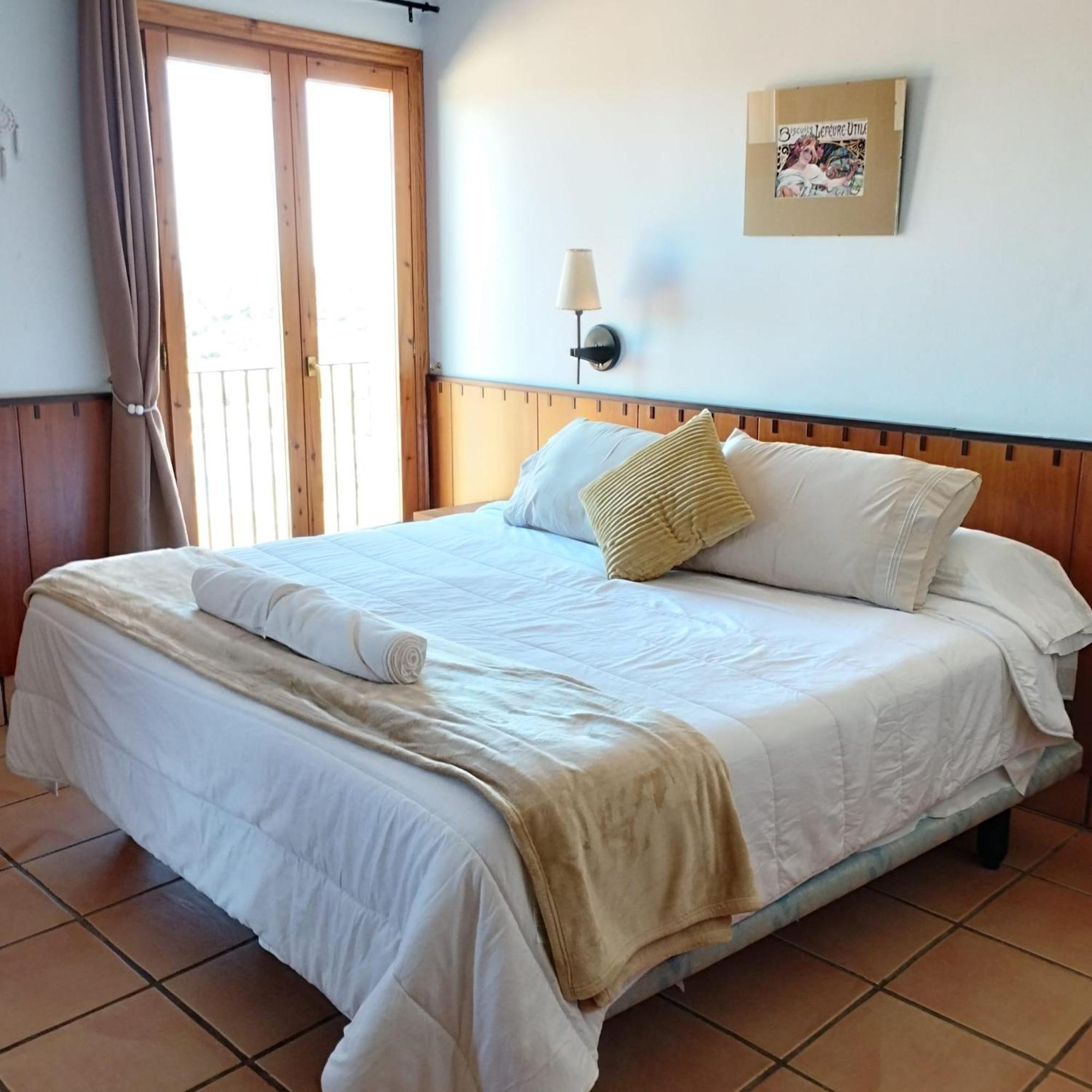 Hostal Tastavins Peñarroya de Tastavins Kültér fotó