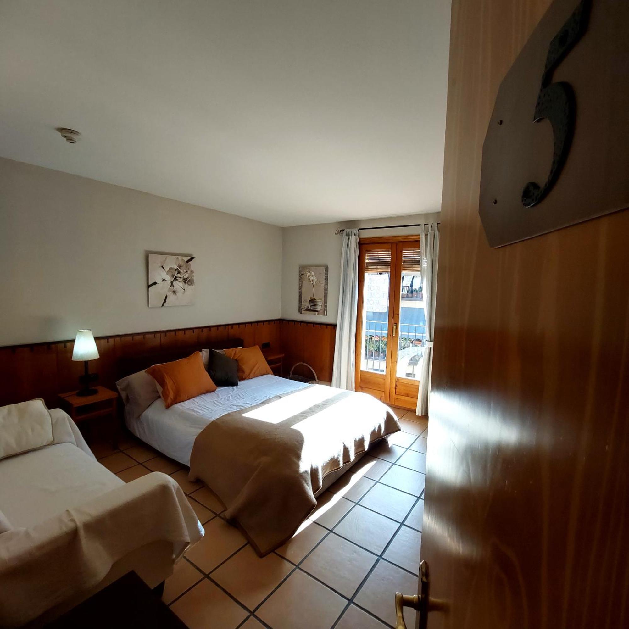 Hostal Tastavins Peñarroya de Tastavins Szoba fotó