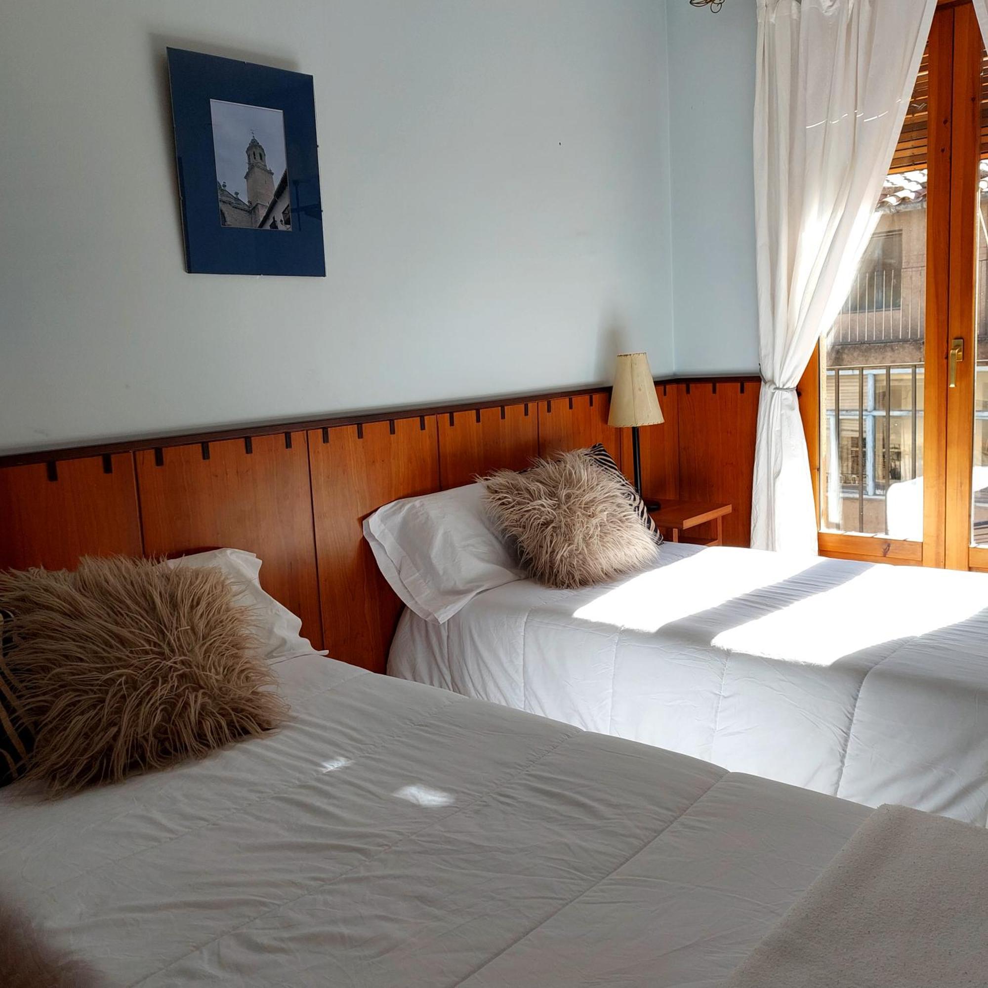 Hostal Tastavins Peñarroya de Tastavins Szoba fotó