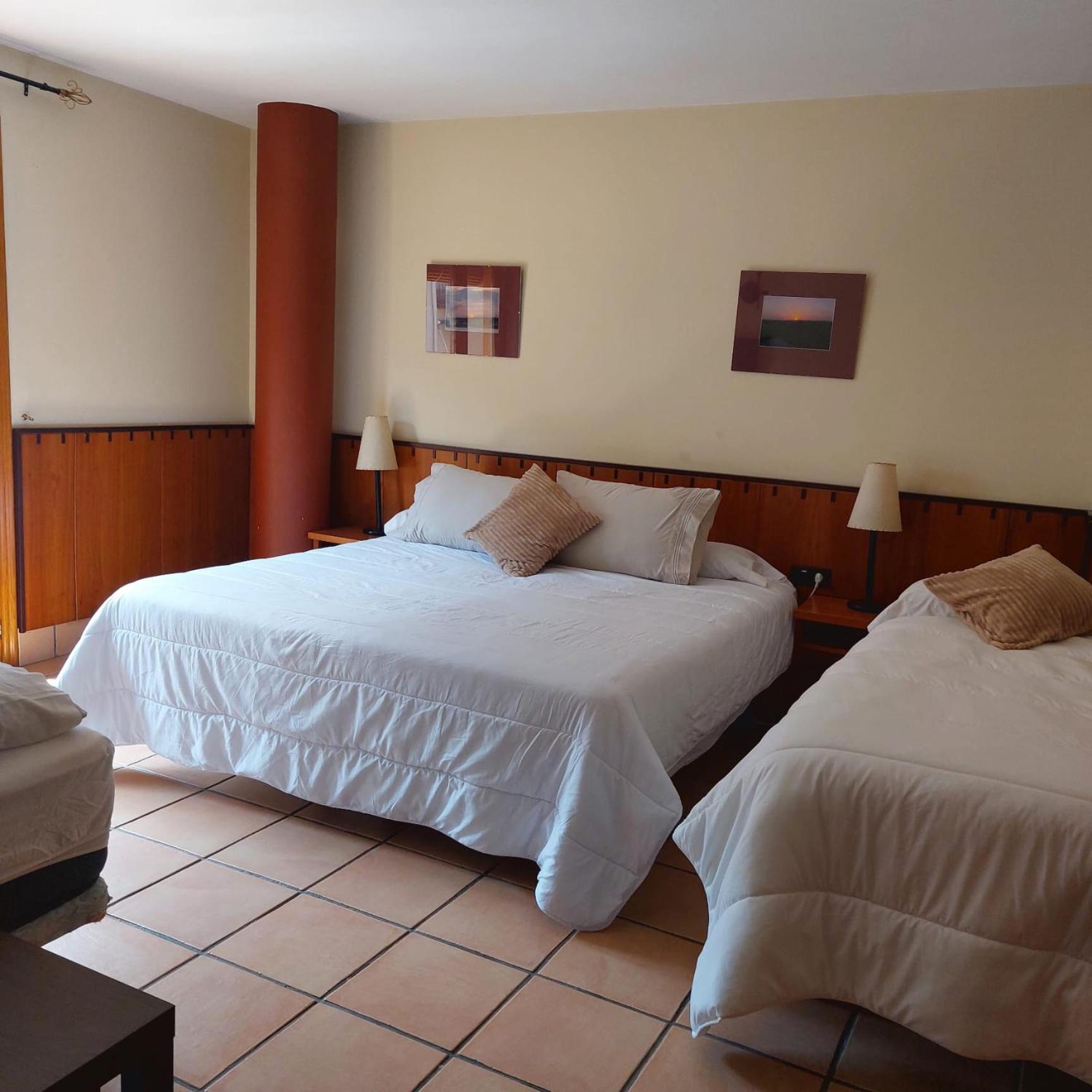 Hostal Tastavins Peñarroya de Tastavins Kültér fotó